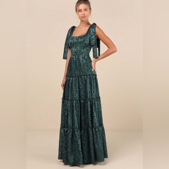 Lulu's Green Maxi Dress - Picture 1 of 10